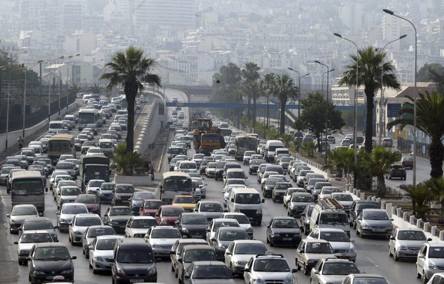 ONU celebra fin de uso de gasolina con plomo en autos