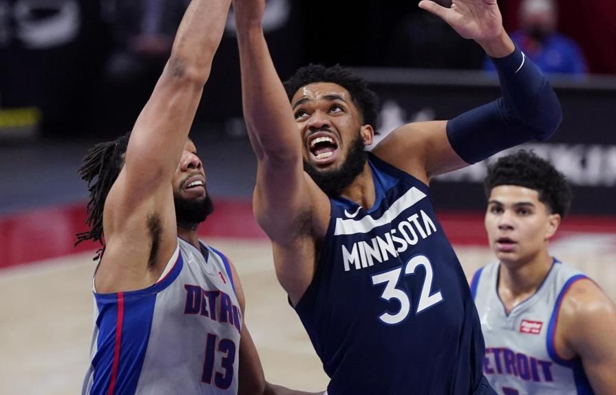 Towns y Edwards llevan a Wolves a triunfo ante Pistons