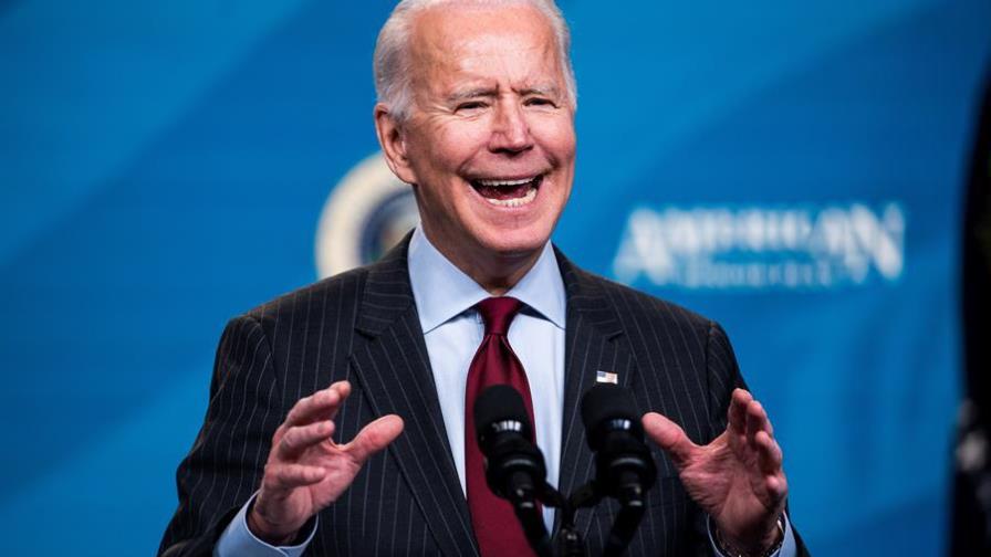 Biden impulsa ayudas a los negocios más pequeños o dirigidos por inmigrantes