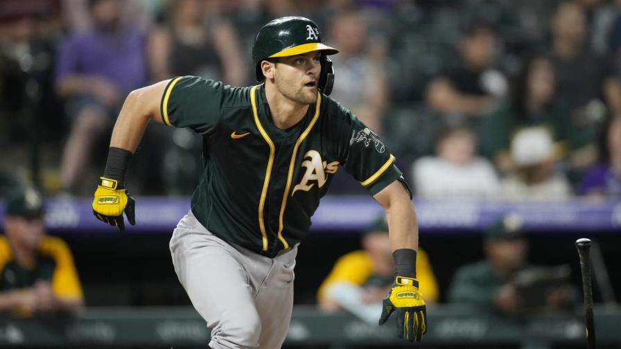 Con jonrones de Olson y Pinder, Atléticos vencen a Rockies
