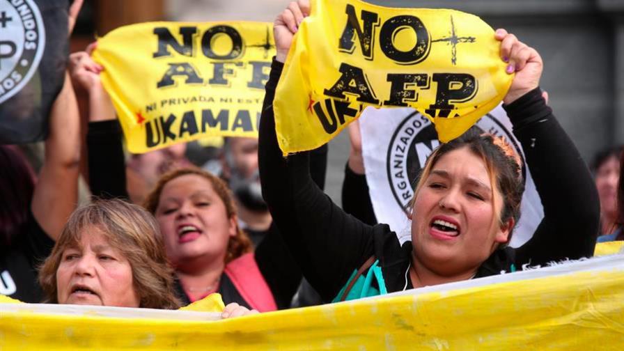 En Perú el modelo de AFP no cubre las necesidades básicas En Perú el modelo de AFP no cubre las necesidades básicas