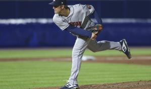 Greinke lanza juego completo; Astros aplastan a Azulejos