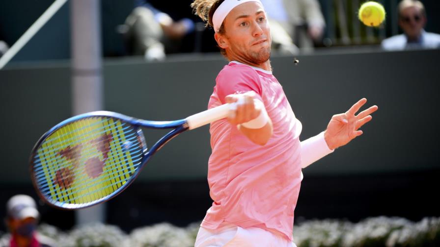 Ruud vence a Shapovalov en la final del Abierto de Ginebra