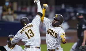 Tatis, con dos jonrones y cinco empujadas mantiene a los Padres con vida