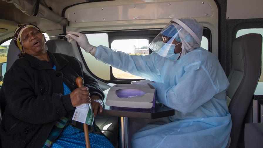 África gana elogios por su respuesta al virus