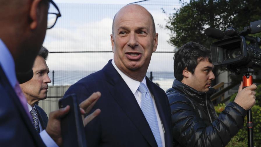 Sondland dice que sí hubo quid pro quo con Ucrania