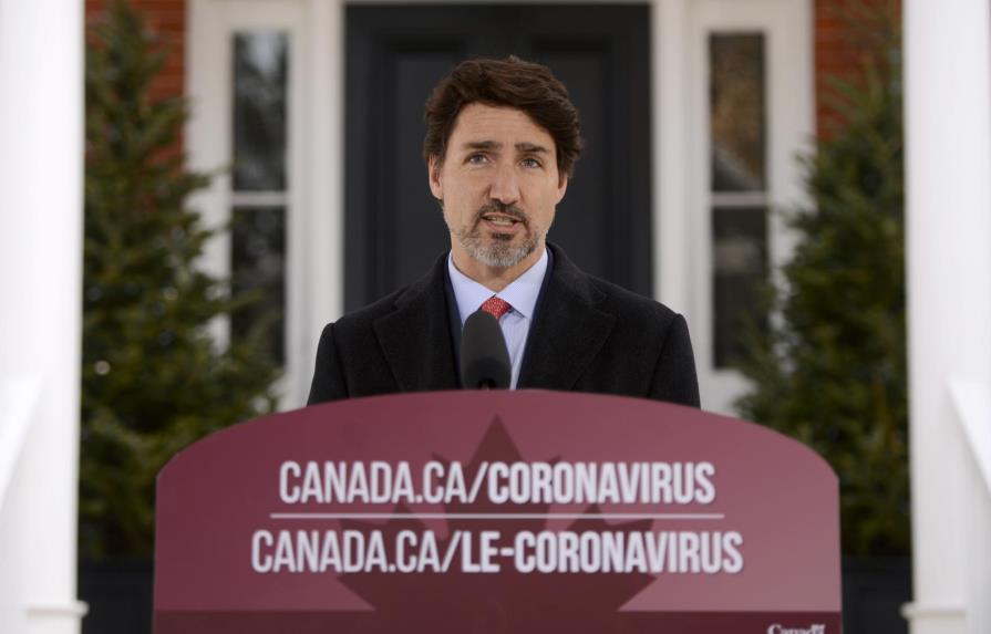 Canadá obliga el autoaislamiento a quienes regresan al país