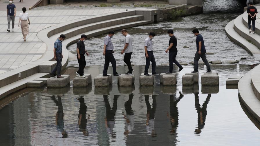 Estudiantes chinos vuelven a las clases presenciales