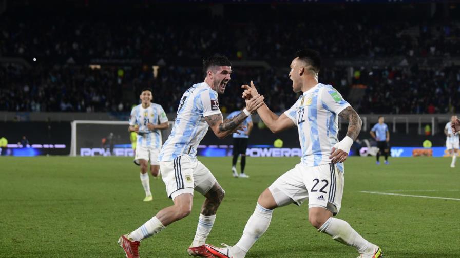 En estado de gracia, Argentina recibe a la irregular Perú