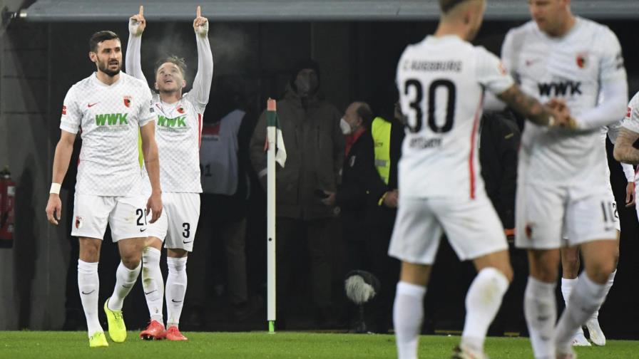 Augsburgo sorprende a Bayern y gana derbi bávaro Augsburgo sorprende a Bayern y gana derbi bávaro