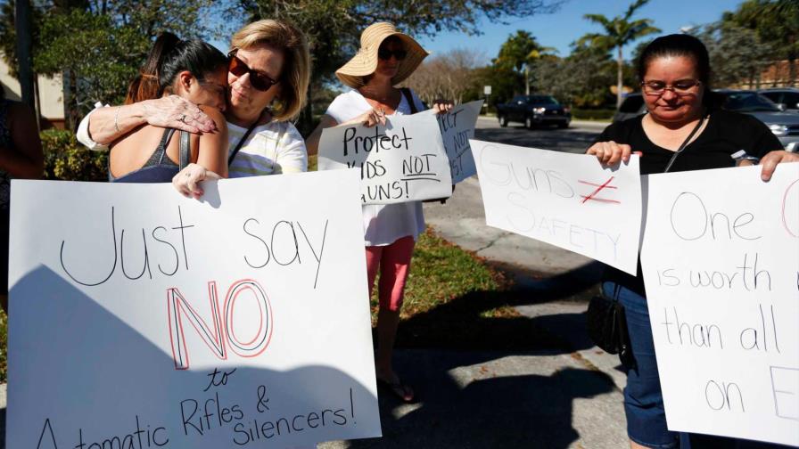 Familias de víctimas de Parkland recibirán 25 millones de dólares