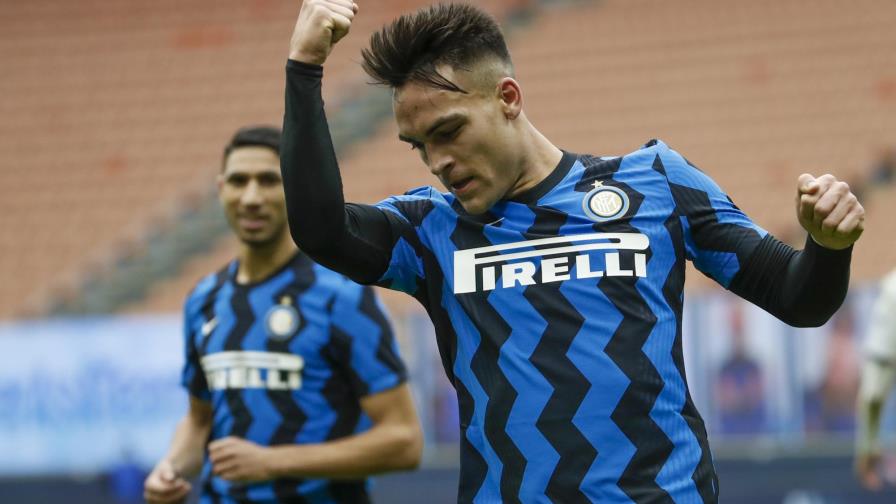 Milan recupera cima de Serie A con victoria sobre Benevento