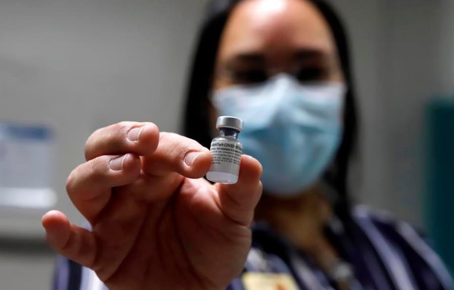 EE.UU., cerca de autorizar una segunda vacuna para la COVID-19