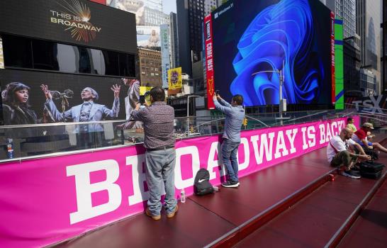 Chenoweth, Miranda, Rivera y más celebran a Broadway