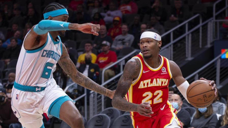 Capela lidera triunfo de Hawks ante Hornets