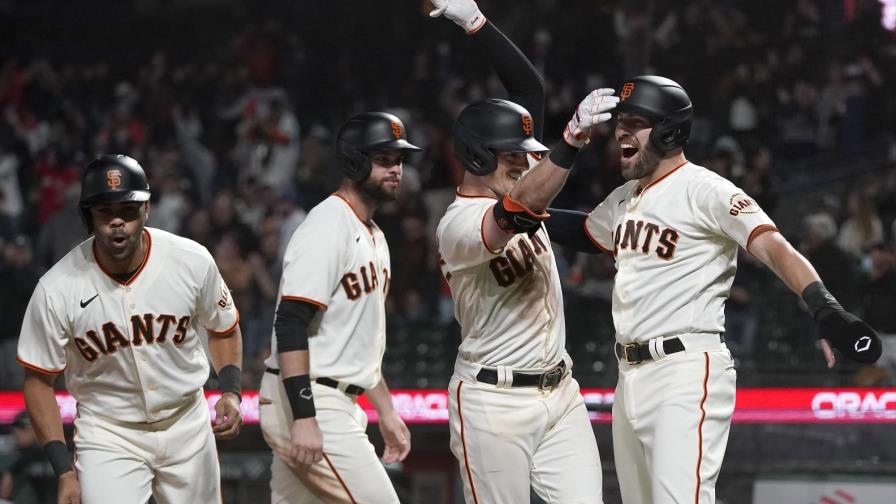 Arizona tira ventaja ante Gigantes, pierde 21ro a domicilio