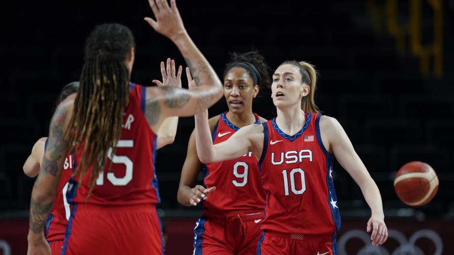 Stewart guía a EEUU a semis tras vencer 79-55 a Australia