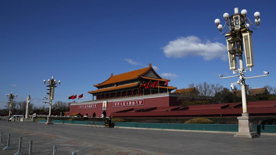 China quita acreditación a reporteros de Wall Street Journal