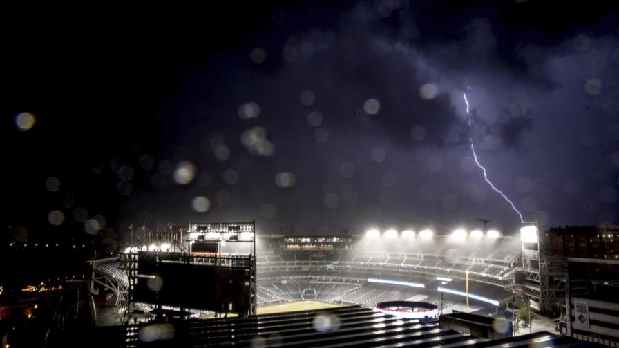 Dueños de MLB hablan en medio de negociación con sindicato