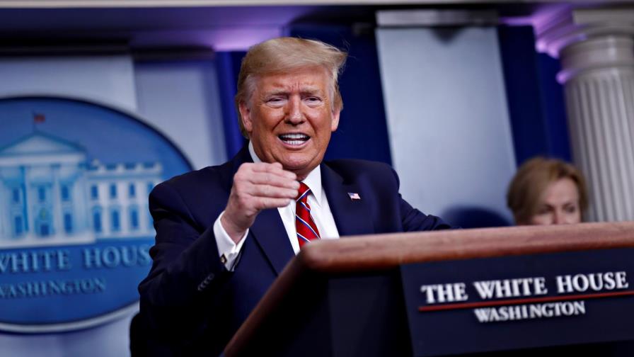 Estados Unidos y México limitan cruce de frontera Estados Unidos y México limitan cruce de frontera