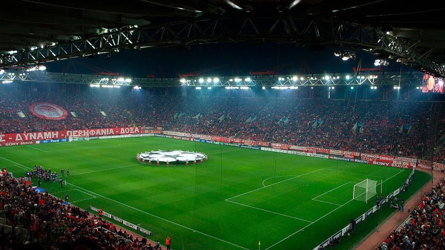 Plantilla del Olympiacos da negativo en COVID-19 tras positivo de presidente Plantilla del Olympiacos da negativo en COVID-19 tras positivo de presidente