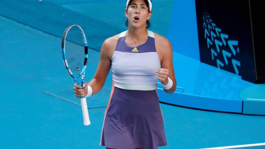 Muguruza frena a Sasnovich y se mete en octavos de Abu Dabi