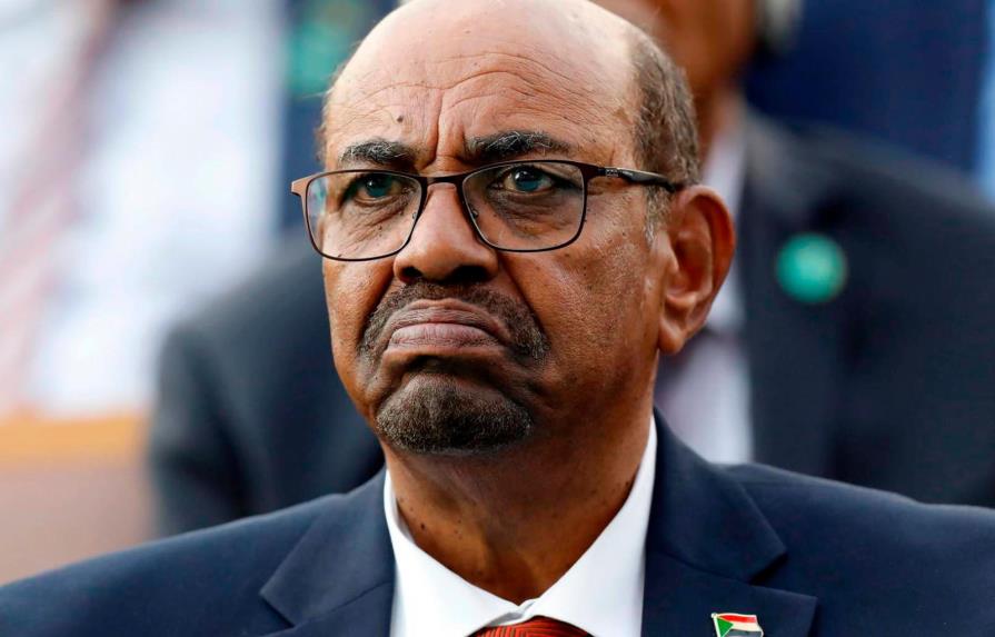 Al Bashir comparece ante la Fiscalía por primera vez después de ser condenado
