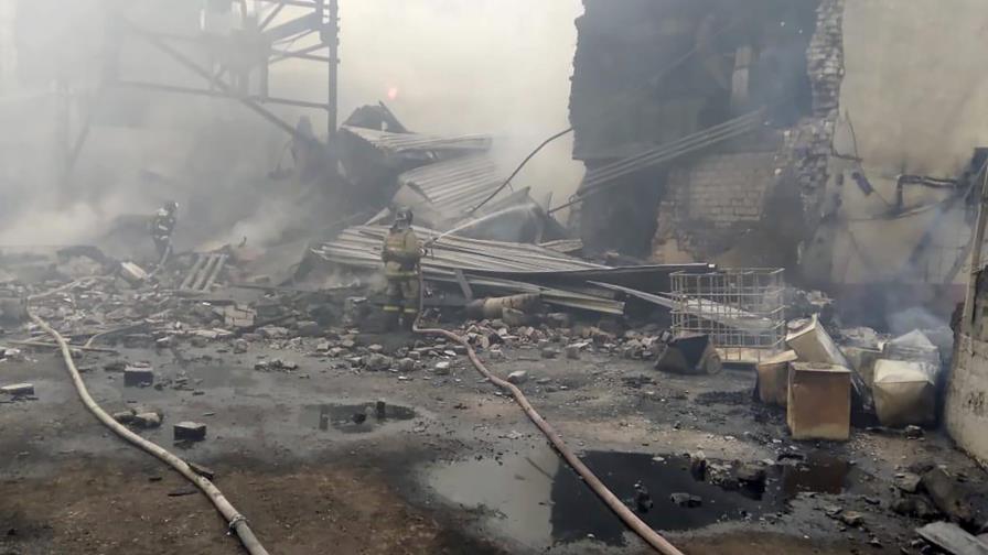 Explosión en una planta de pólvora deja 16 muertos en Rusia