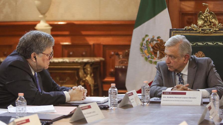 AMLO y secretario de Justicia de EEUU se reúnen en privado AMLO y secretario de Justicia de EEUU se reúnen en privado