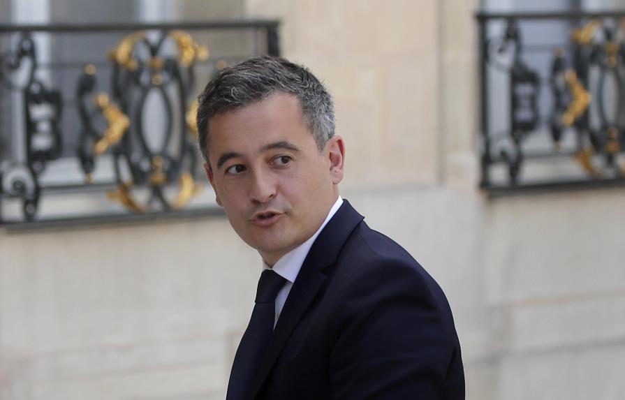 Premier francés defiende a ministro acusado de violación