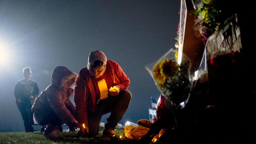 Acusan a padres en tiroteo escolar de homicidio involuntario Acusan a padres en tiroteo escolar de homicidio involuntario