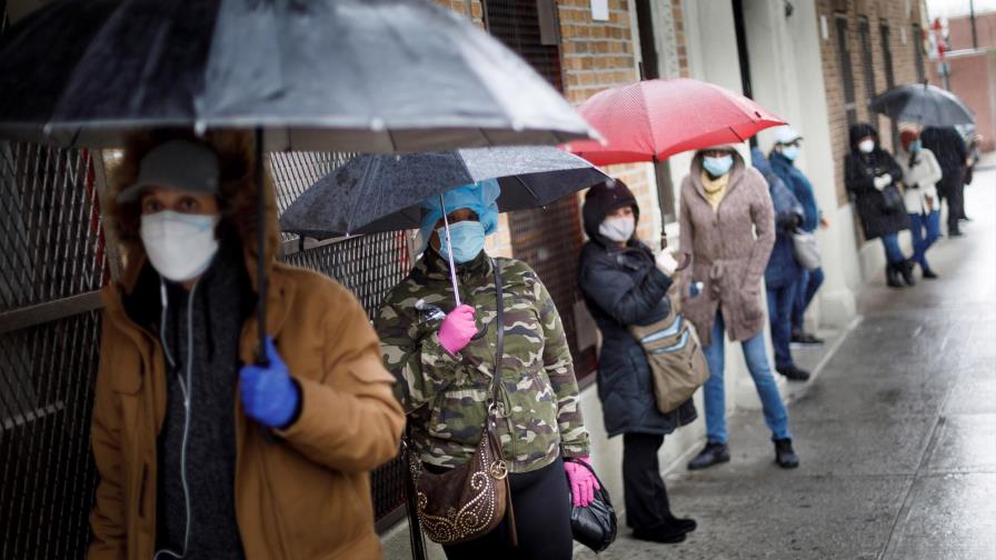 Muertes diarias por coronavirus en EEUU bajan a 1,258, según Johns Hopkins Muertes diarias por coronavirus en EEUU bajan a 1,258, según Johns Hopkins
