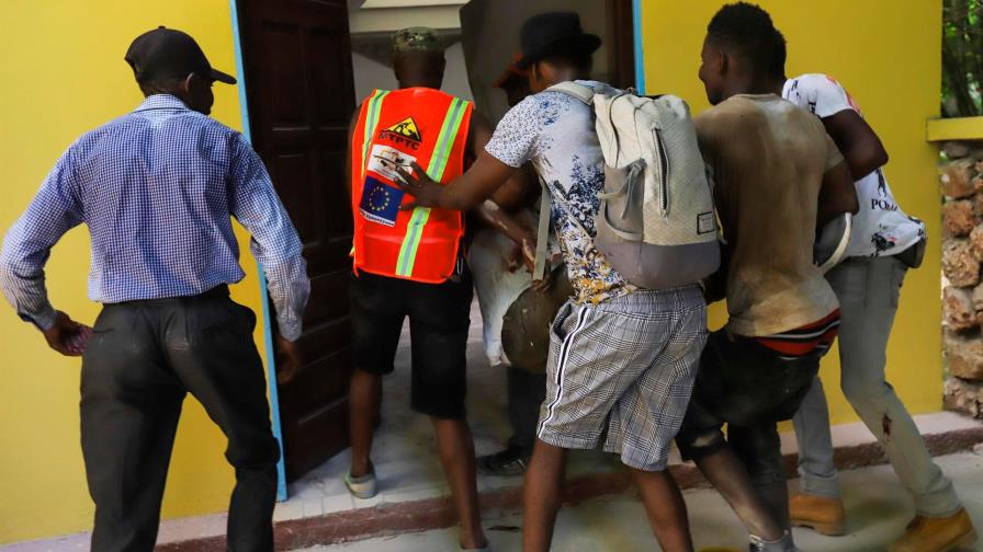 Organizaciones dominicanas piden Abinader ordenar ir auxilio de Haití de inmediato para salvar vidas