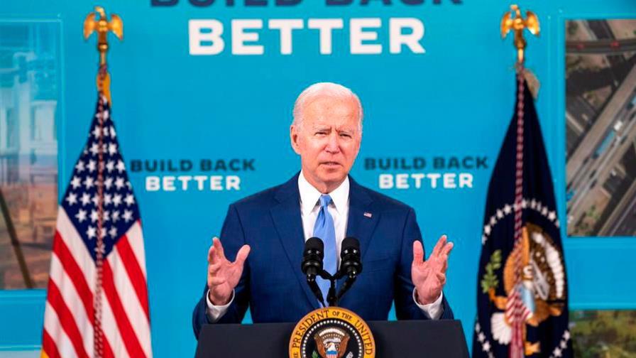 Biden destaca el descenso significativo en el desempleo pese a la pandemia