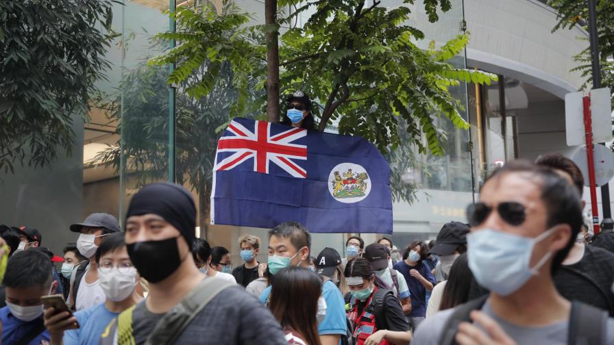 Gran Bretaña otorga derecho de residencia a hongkoneses
