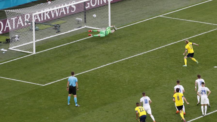 Suecia despacha a Eslovaquia 1-0 con un gol de penal Suecia despacha a Eslovaquia 1-0 con un gol de penal