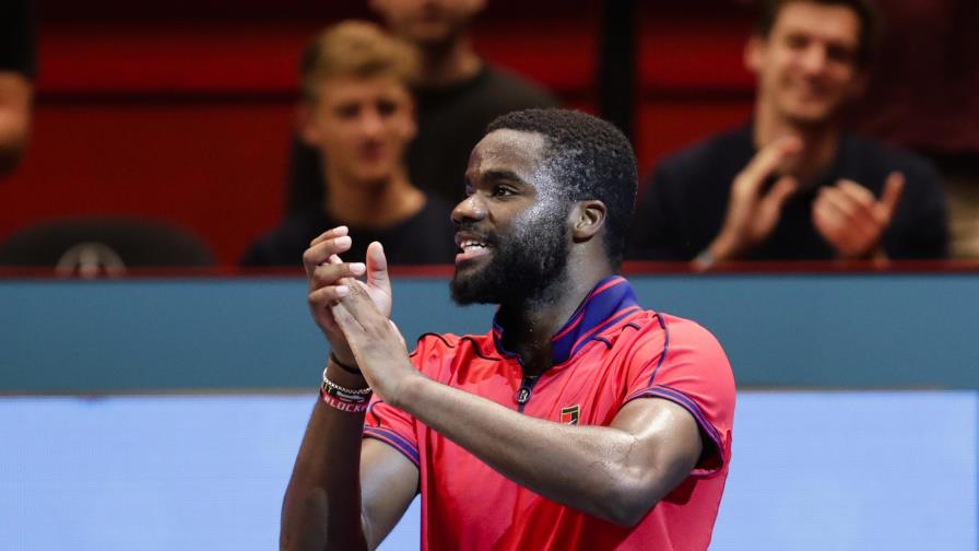 Tiafoe vence a Sinner y avanza a final en Viena Tiafoe vence a Sinner y avanza a final en Viena