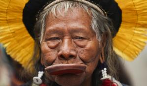 Brasil: Se recupera líder indígena tras 10 días en hospital