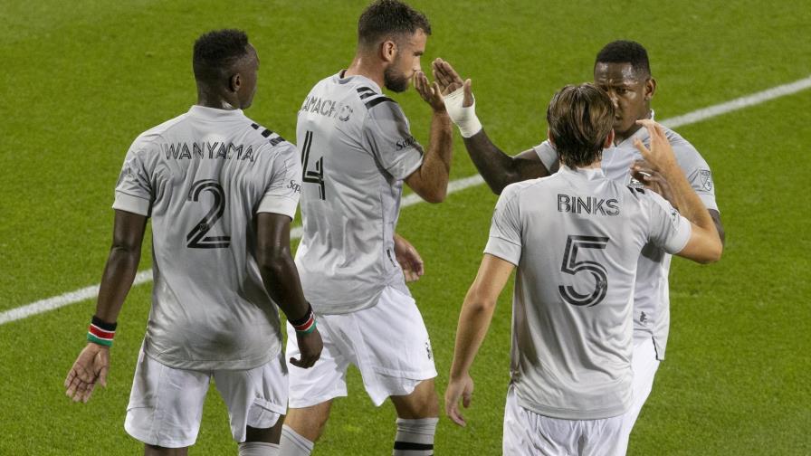 Camacho anota el tanto para que Montreal supere a Toronto