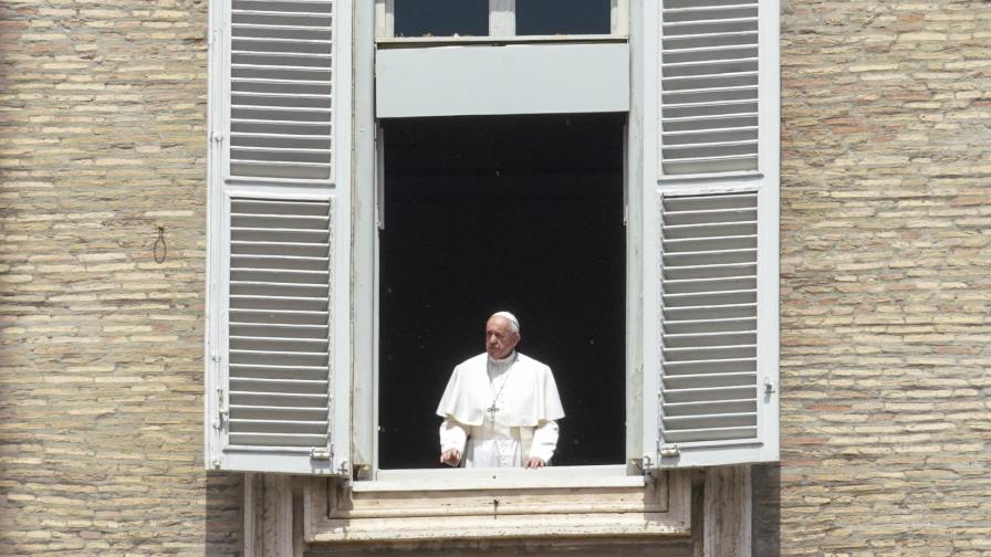 El papa pide solidaridad a la UE para combatir el virus