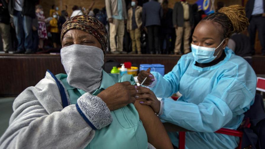 BioNTech producirá vacunas de ARNm en Senegal y Ruanda BioNTech producirá vacunas de ARNm en Senegal y Ruanda