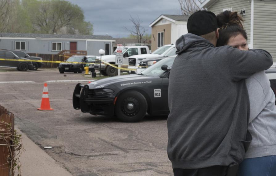 Investigan motivo de tiroteo en fiesta en Colorado