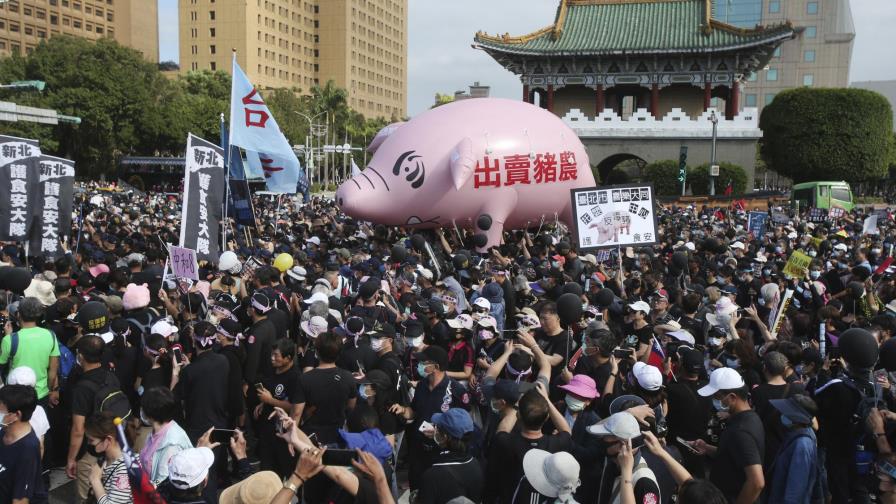 Marchan en Taiwán contra la carne de cerdo importada de EEUU