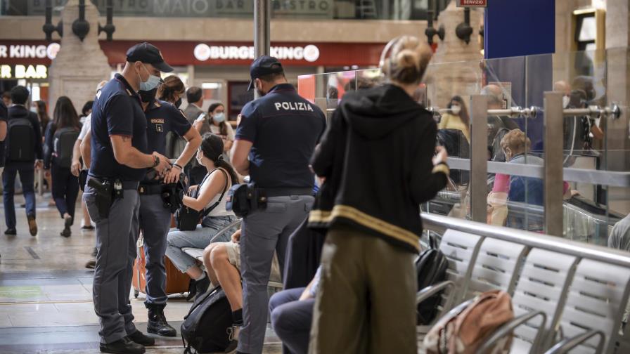 Italia: Fracasan manifestaciones contra el pase COVID