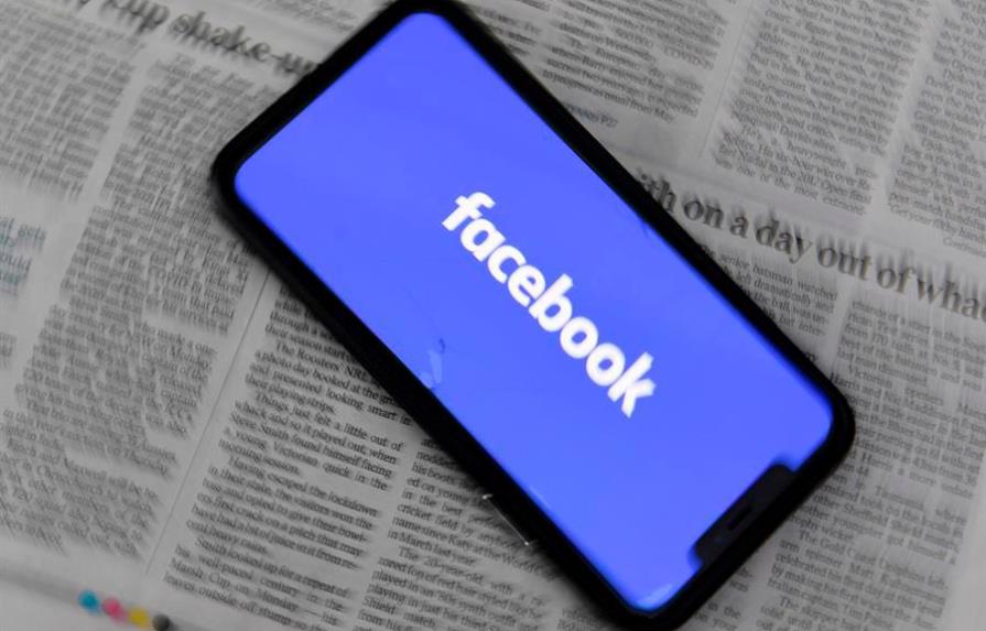 El dilema de Facebook y Google: pagar por noticias o ayudar a los medios