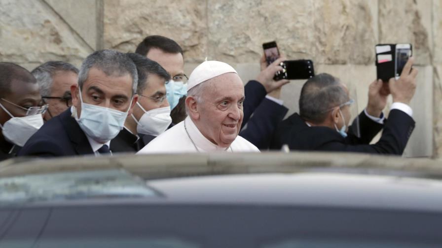 Francisco se reúne con gran ayatolá chií al-Sistani en Irak