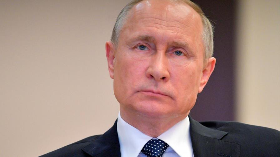 Putin aumenta el salario del personal médico que atiende pacientes con coronavirus