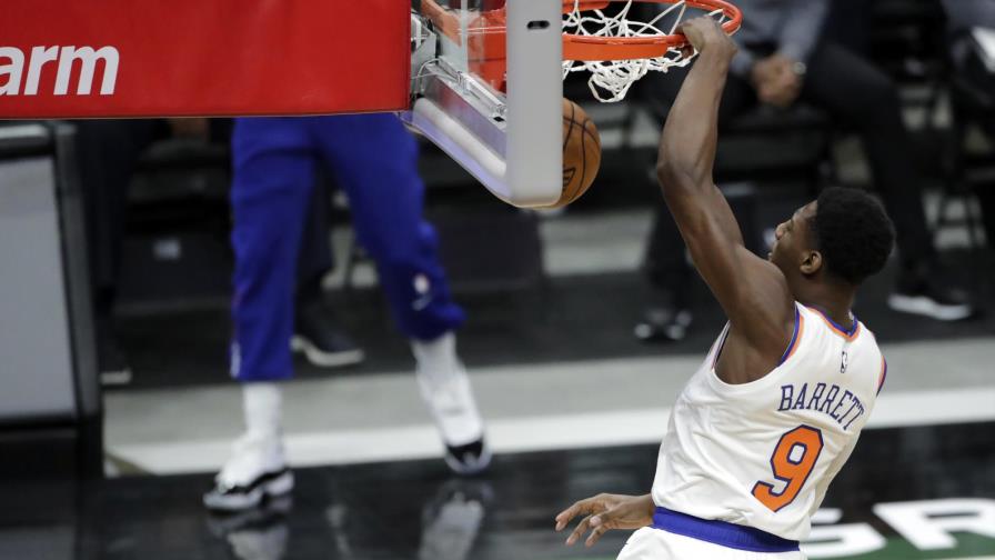 Knicks vencen a unos Bucks carentes de Giannis