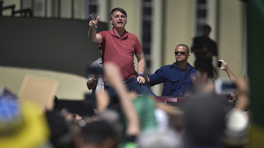Brasil: Gobierno, estados luchan por suministros en pandemia