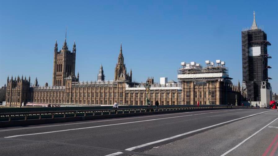 El Parlamento británico reanudará sus sesiones virtualmente el 21 de abril